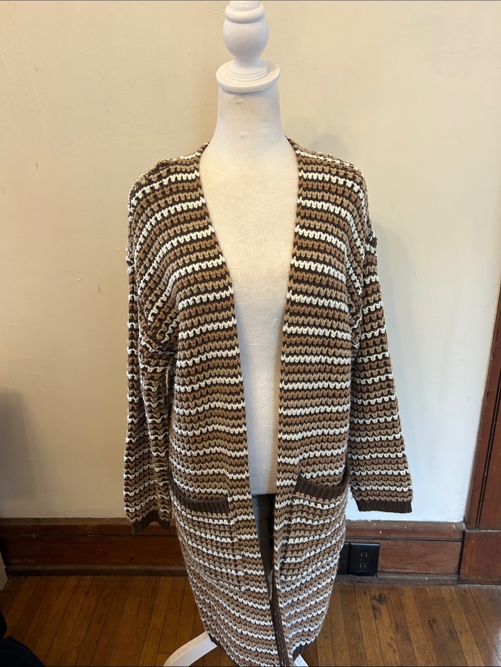 Versions Brown & White Striped Long Open-Front Knit Cardigan Size M EUC